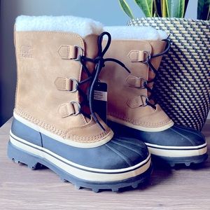 BRAND NEW Sorel Women’s Caribou Boot. NWT
